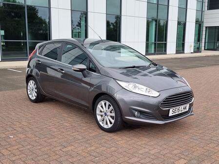 FORD FIESTA 1.0 T EcoBoost Titanium